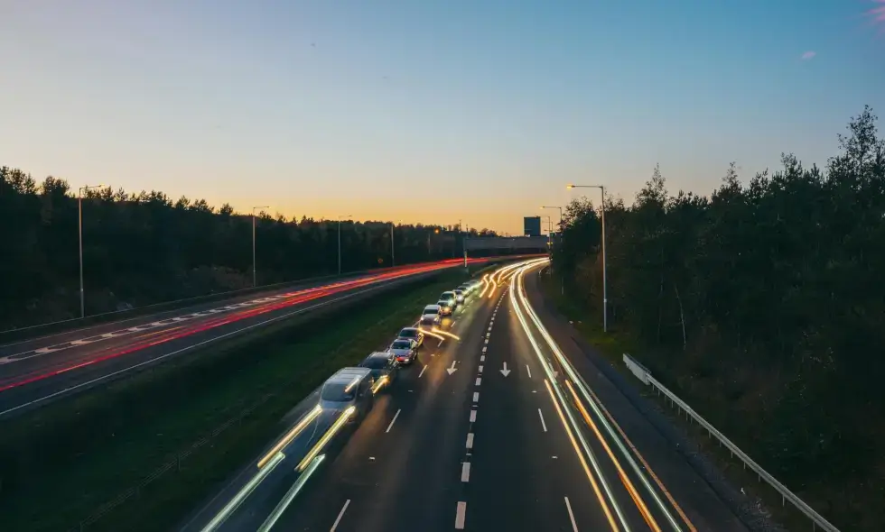Bucureşti-Craiova prawie w całości po autostradzie i drodze ekspresowej: Ministerstwo Transportu oddało do użytku kolejne 20 km. W sumie z 121 km można poruszać się na 92 km. Jutro zostanie otwarty kolejny odcinek.